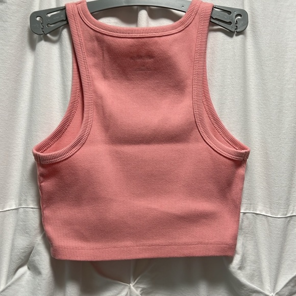 WILD FABLE pair of cropped tanks XS - Picture 6 of 7
